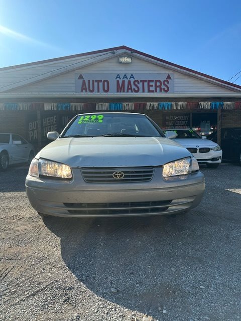 2001 Toyota Camry LE's photo