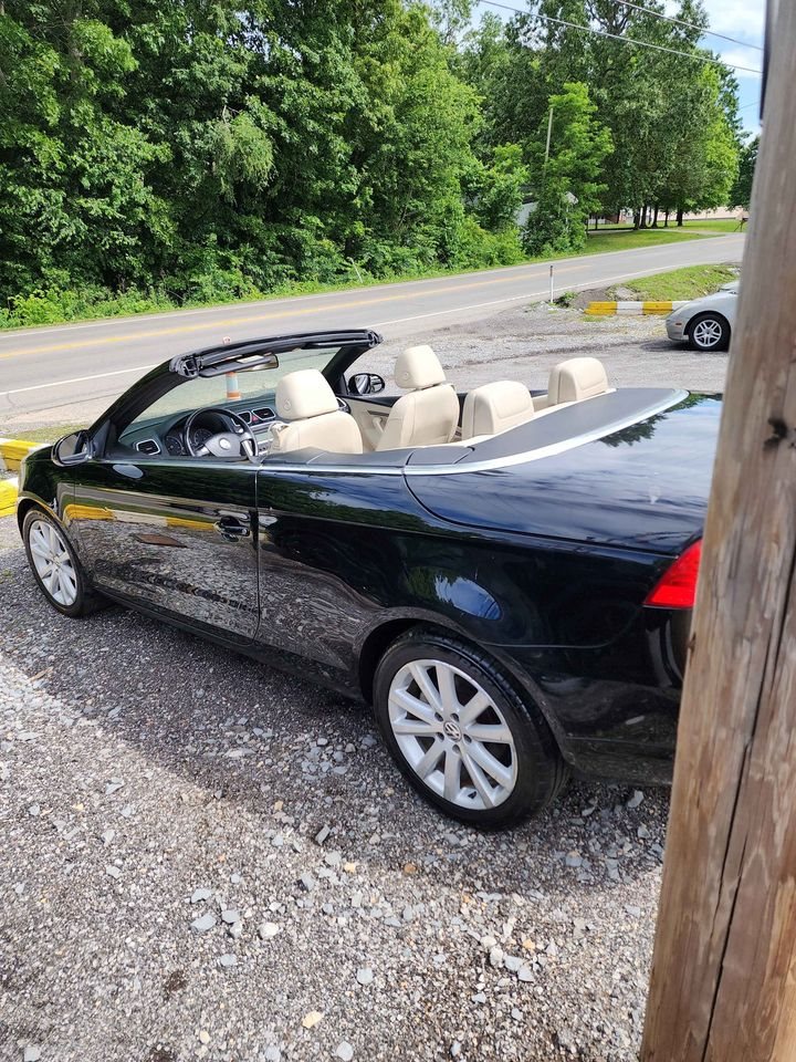 2007 Volkswagen Eos 2.0T's photo