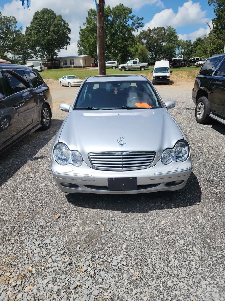 2002 Mercedes-Benz C-Class C240's photo
