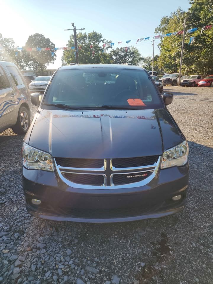 2019 Dodge Grand Caravan SXT's photo