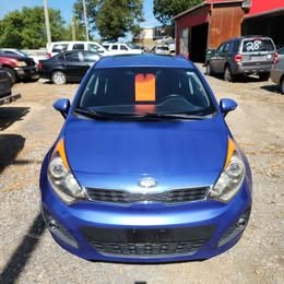 2013 Kia Rio 5-Door SX's photo