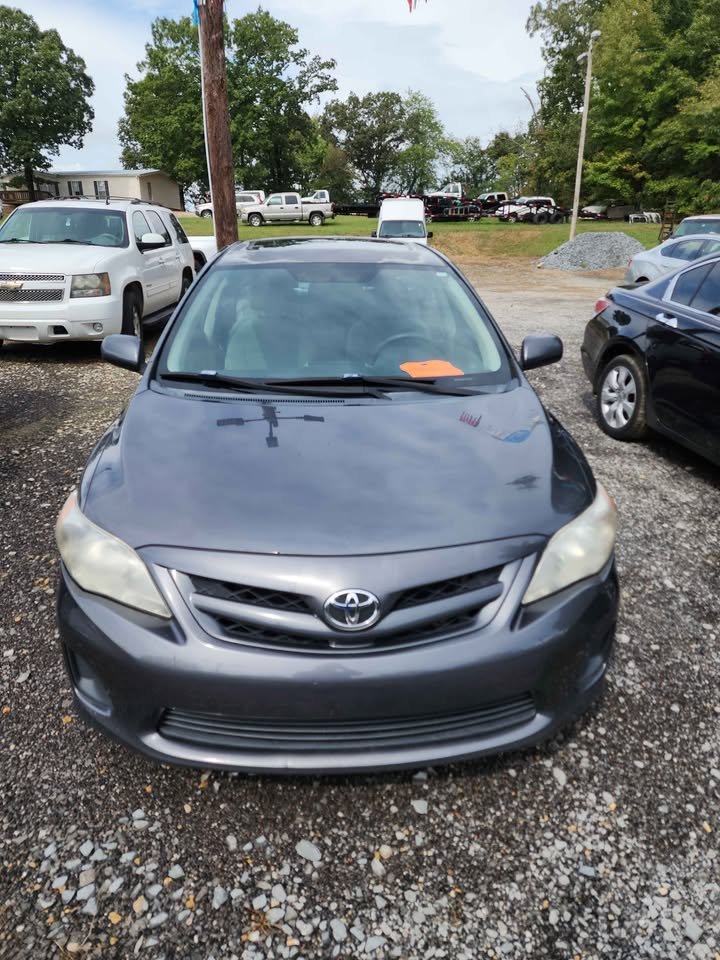 2011 Toyota Corolla LE's photo