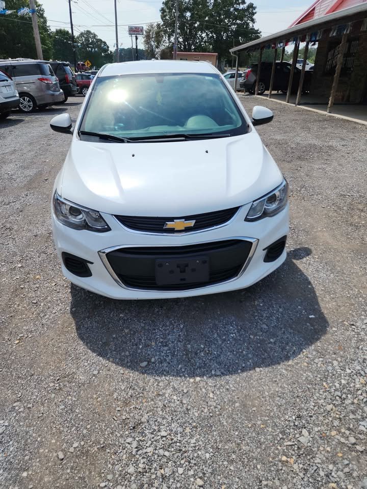2017 Chevrolet Sonic LT's photo